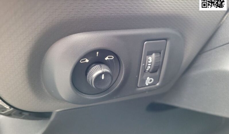 CITROEN C4 Cactus  | FWD (przód) | Manualna | 82 KM | Srebrny full