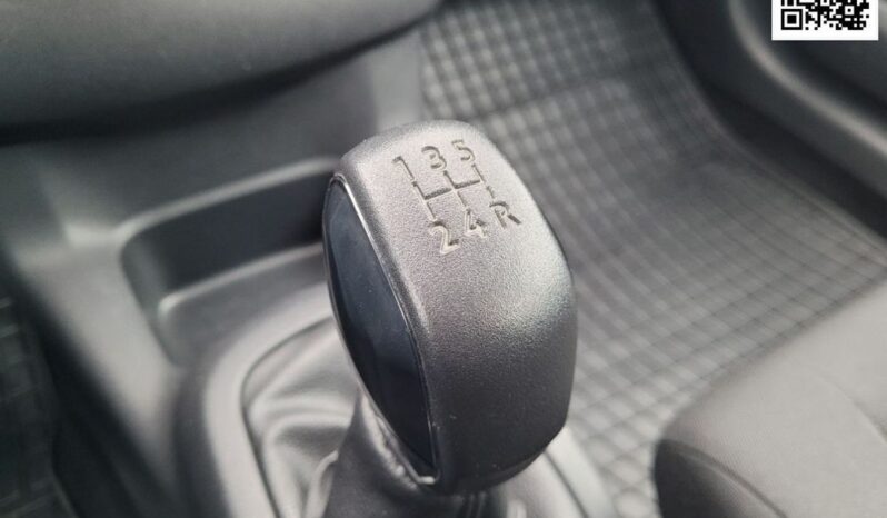 CITROEN C4 Cactus  | FWD (przód) | Manualna | 82 KM | Srebrny full