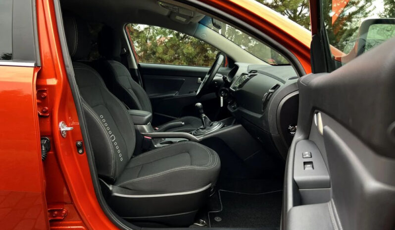 KIA Sportage  | 4×4 (stały) | Manualna | 163 KM | Pomarańczowy full