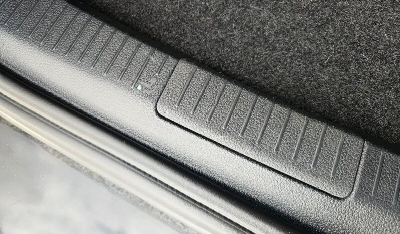 VOLKSWAGEN Golf  | FWD (przód) | Automatyczna | 184 KM | Czarny full