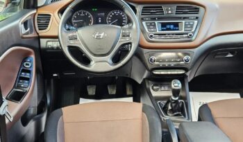HYUNDAI i20  | FWD (przód) | Manualna | 100 KM | Brązowy full