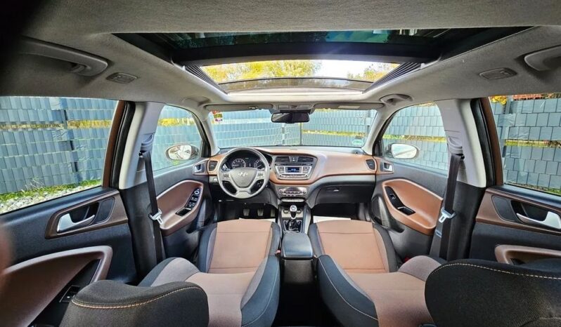 HYUNDAI i20  | FWD (przód) | Manualna | 100 KM | Brązowy full