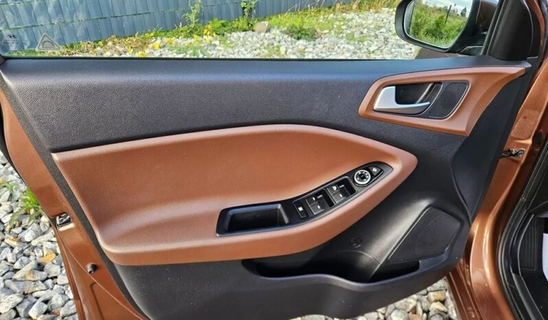 HYUNDAI i20  | FWD (przód) | Manualna | 100 KM | Brązowy full