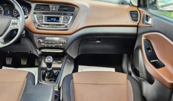 HYUNDAI i20  | FWD (przód) | Manualna | 100 KM | Brązowy full