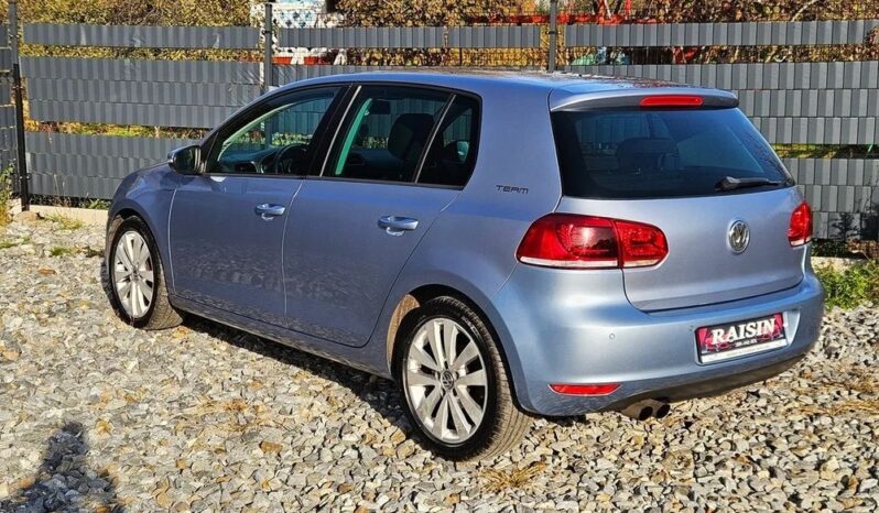 VOLKSWAGEN Golf  | FWD (przód) | Manualna | 122 KM | Niebieski full