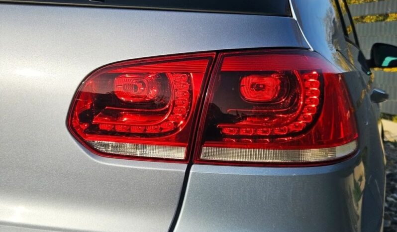 VOLKSWAGEN Golf  | FWD (przód) | Manualna | 122 KM | Niebieski full