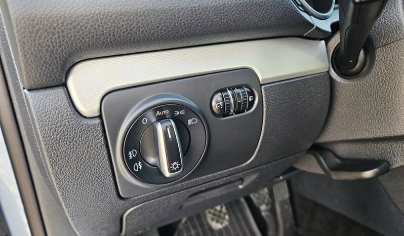 VOLKSWAGEN Golf  | FWD (przód) | Manualna | 122 KM | Niebieski full