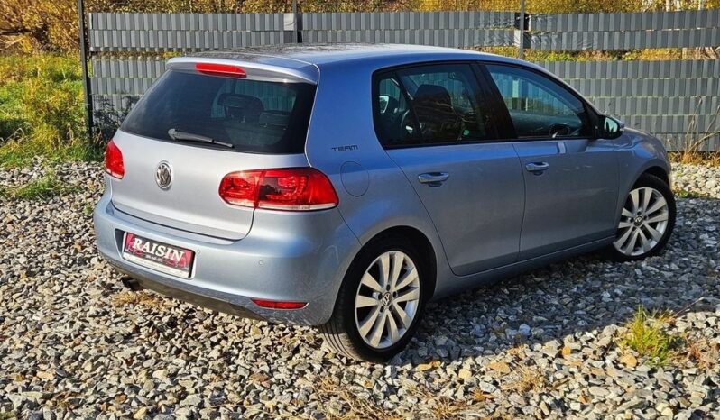 VOLKSWAGEN Golf  | FWD (przód) | Manualna | 122 KM | Niebieski full