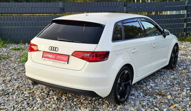 AUDI A3  | FWD (przód) | Manualna | 105 KM | Biały full