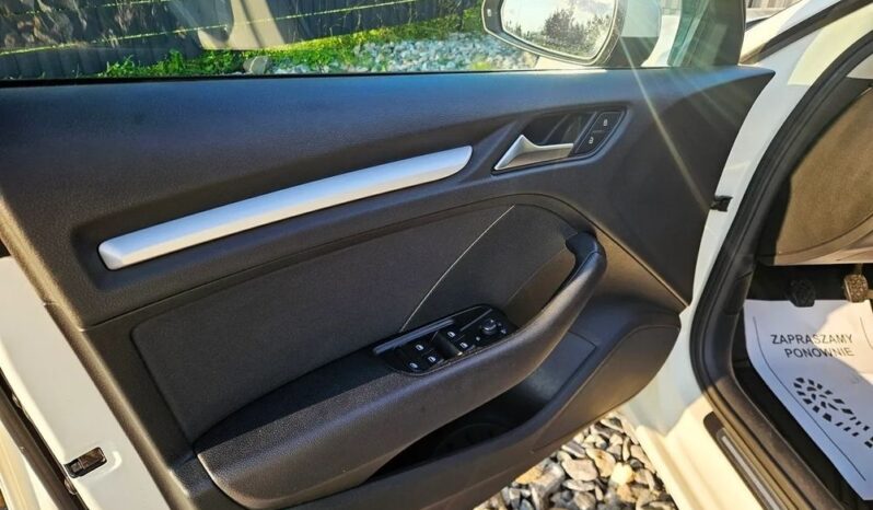 AUDI A3  | FWD (przód) | Manualna | 105 KM | Biały full