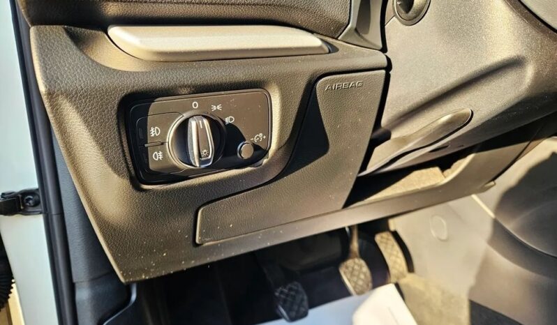 AUDI A3  | FWD (przód) | Manualna | 105 KM | Biały full