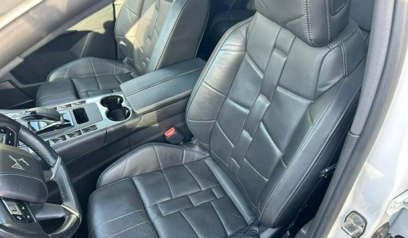 DS Automobiles DS 7 Crossback | 4×4 (doł. automatycznie) | Automatyczna | 300 KM | Biały full