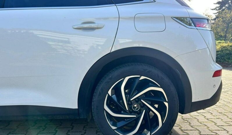 DS Automobiles DS 7 Crossback | 4×4 (doł. automatycznie) | Automatyczna | 300 KM | Biały full