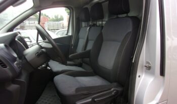 OPEL Vivaro | FWD (przód) | Manualna | 115 KM | Srebrny full