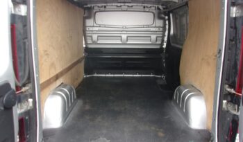 OPEL Vivaro | FWD (przód) | Manualna | 115 KM | Srebrny full