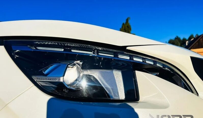 PEUGEOT 3008  | FWD (przód) | Automatyczna | 165 KM | Biały full