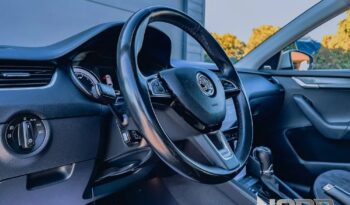 SKODA Octavia  | 4×4 (stały) | Automatyczna | 150 KM | Szary full