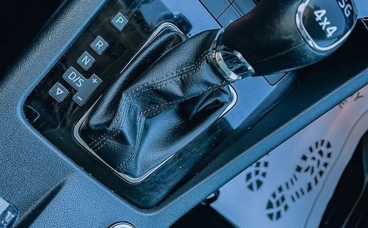 SKODA Octavia  | 4×4 (stały) | Automatyczna | 150 KM | Szary full