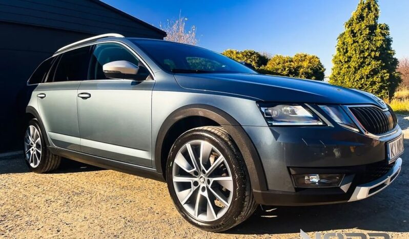 SKODA Octavia  | 4×4 (stały) | Automatyczna | 150 KM | Szary full