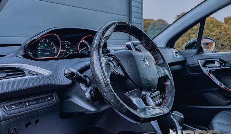 PEUGEOT 2008  | FWD (przód) | Automatyczna | 110 KM | Srebrny full