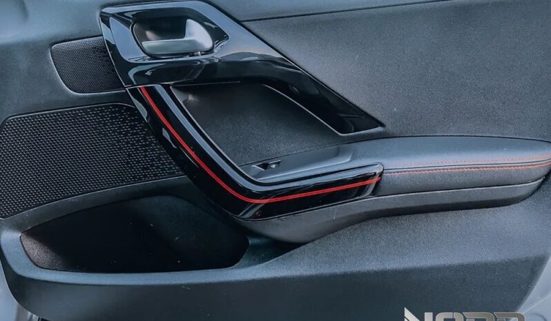 PEUGEOT 2008  | FWD (przód) | Automatyczna | 110 KM | Srebrny full