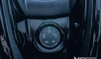 PEUGEOT 2008  | FWD (przód) | Automatyczna | 110 KM | Srebrny full