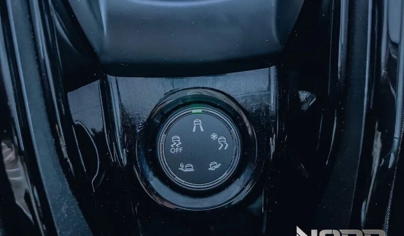 PEUGEOT 2008  | FWD (przód) | Automatyczna | 110 KM | Srebrny full