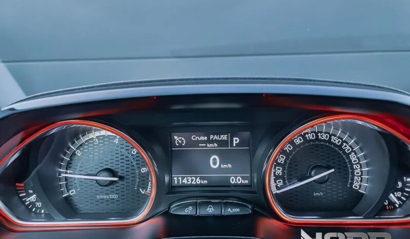 PEUGEOT 2008  | FWD (przód) | Automatyczna | 110 KM | Srebrny full