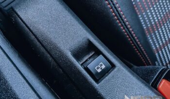 PEUGEOT 2008  | FWD (przód) | Automatyczna | 110 KM | Srebrny full