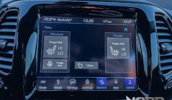 JEEP Compass  | 4×4 (stały) | Automatyczna | 140 KM | Czarny full