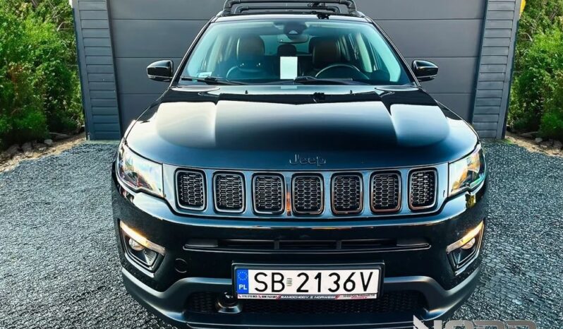 JEEP Compass  | 4×4 (stały) | Automatyczna | 140 KM | Czarny full