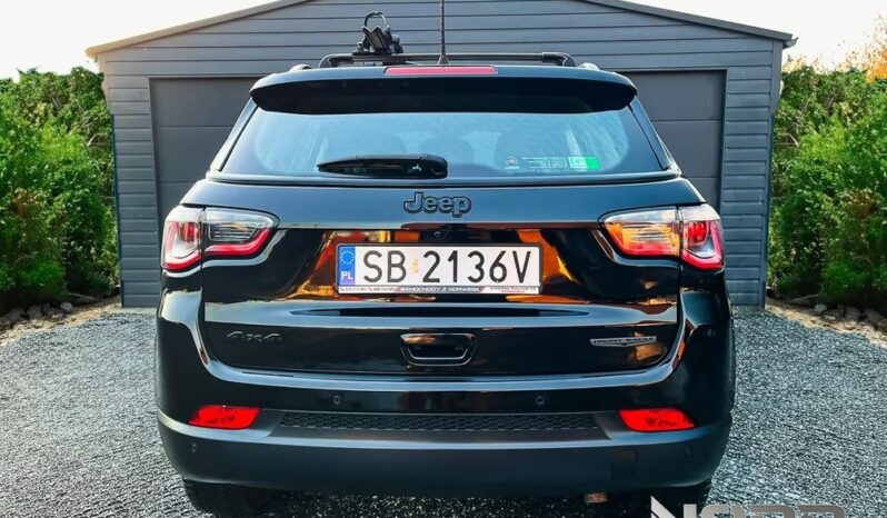 JEEP Compass  | 4×4 (stały) | Automatyczna | 140 KM | Czarny full