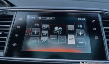 PEUGEOT 308  | FWD (przód) | Automatyczna | 120 KM | Niebieski full