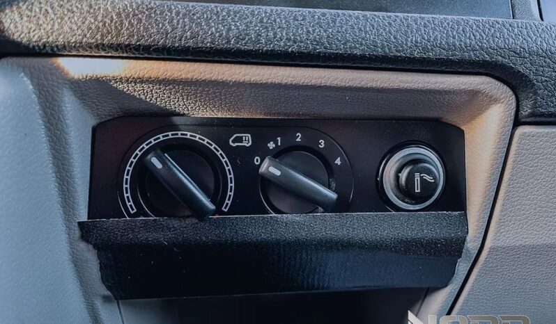 VOLKSWAGEN TRANSPORTER T6 DSG | 4×4 (stały) | Automatyczna | 150 KM | Żółty full