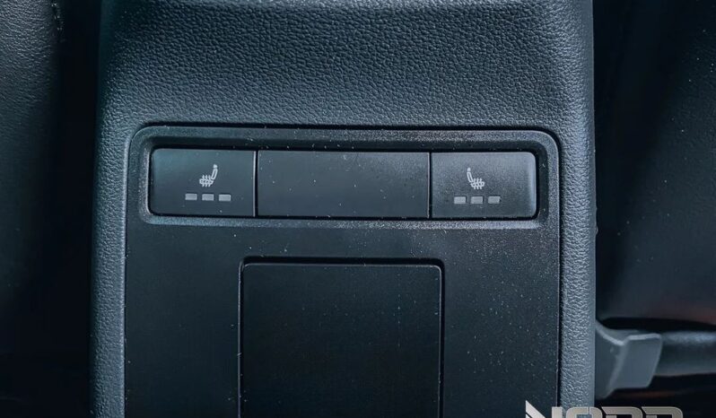 SKODA Octavia  | 4×4 (stały) | Automatyczna | 180 KM | Czarny full