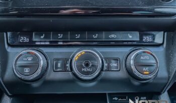 SKODA Octavia  | 4×4 (stały) | Automatyczna | 180 KM | Czarny full