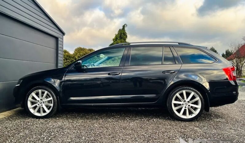 SKODA Octavia  | 4×4 (stały) | Automatyczna | 180 KM | Czarny full