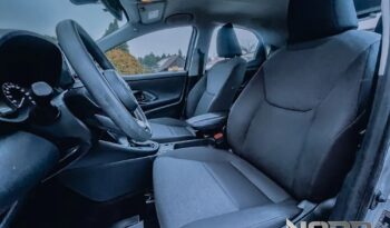 TOYOTA Yaris  | FWD (przód) | Automatyczna | 116 KM | Srebrny full