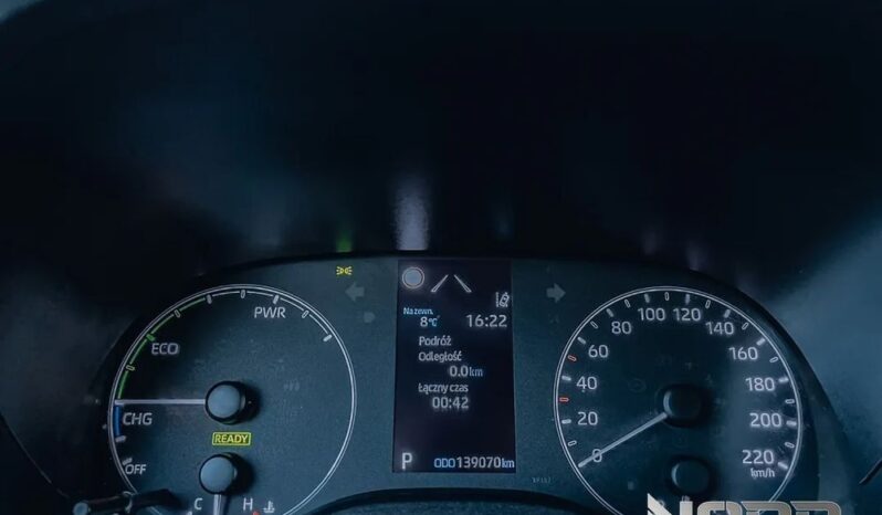 TOYOTA Yaris  | FWD (przód) | Automatyczna | 116 KM | Srebrny full