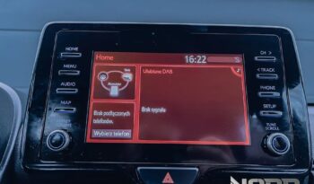 TOYOTA Yaris  | FWD (przód) | Automatyczna | 116 KM | Srebrny full