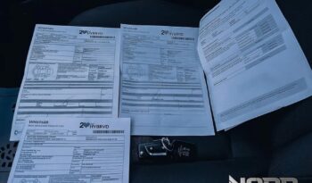 TOYOTA Yaris  | FWD (przód) | Automatyczna | 116 KM | Srebrny full