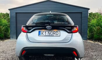 TOYOTA Yaris  | FWD (przód) | Automatyczna | 116 KM | Srebrny full