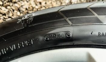 TOYOTA RAV4  | FWD (przód) | Automatyczna | 218 KM | Biały full