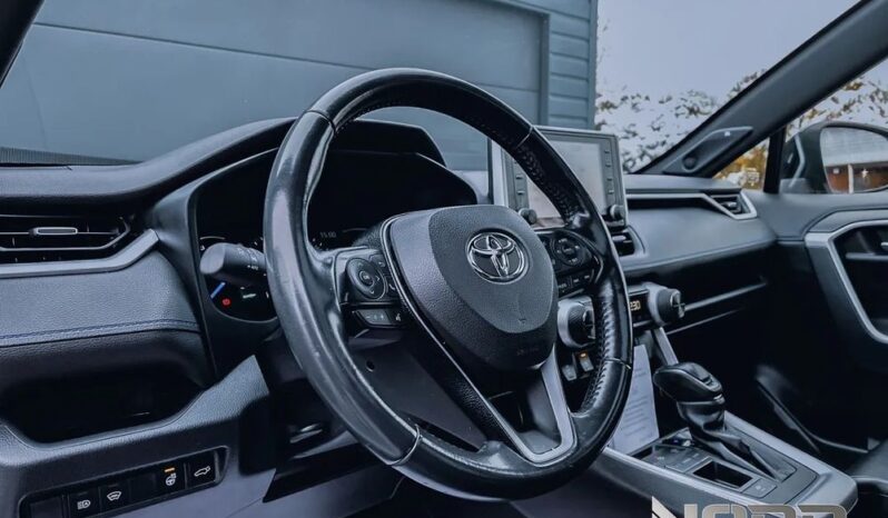 TOYOTA RAV4  | FWD (przód) | Automatyczna | 218 KM | Biały full