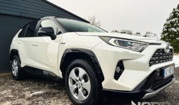 TOYOTA RAV4  | FWD (przód) | Automatyczna | 218 KM | Biały full