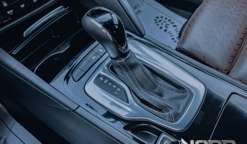 OPEL Insignia  | FWD (przód) | Automatyczna | 165 KM | Szary full