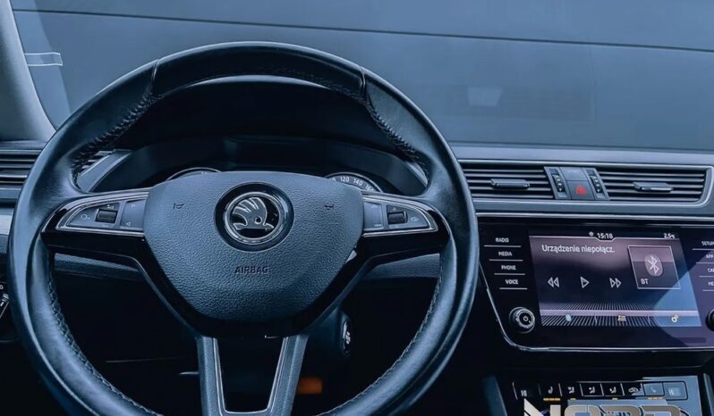 SKODA Superb  | FWD (przód) | Automatyczna | 190 KM | Szary full