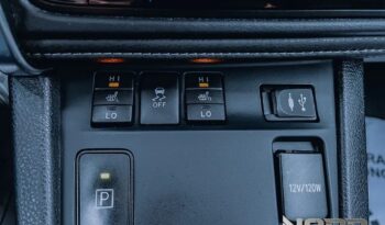 TOYOTA Auris  | FWD (przód) | Automatyczna | 136 KM | Srebrny full