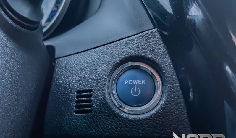 TOYOTA Auris  | FWD (przód) | Automatyczna | 136 KM | Srebrny full