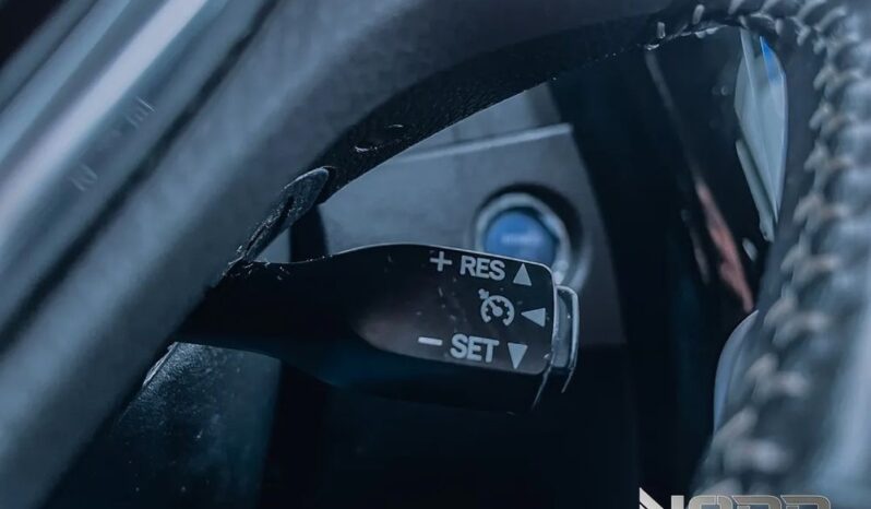 TOYOTA Auris  | FWD (przód) | Automatyczna | 136 KM | Srebrny full